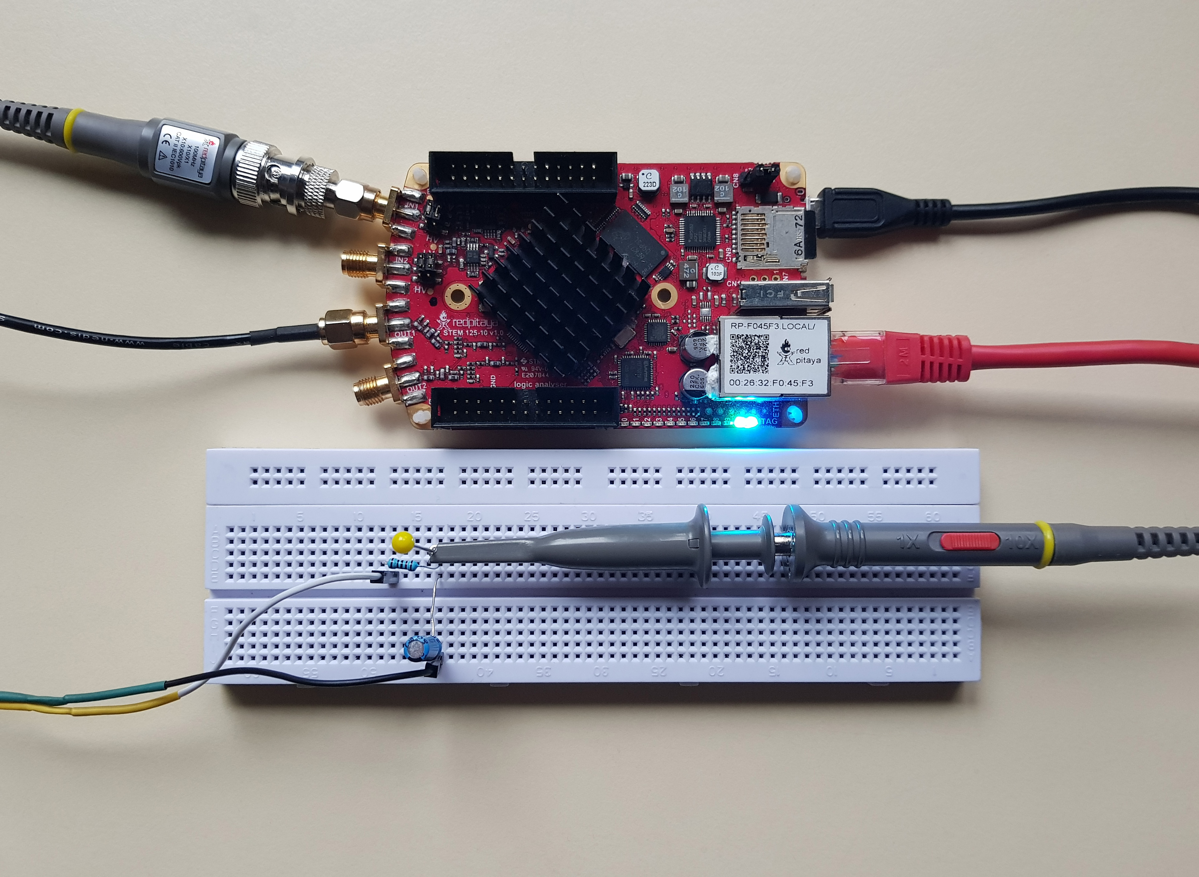 ../../_images/12_PWM_filtering_circuit.jpg